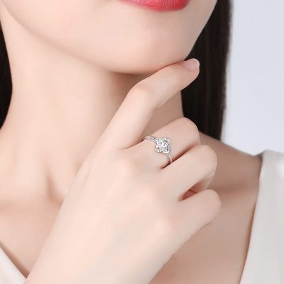 Nhẫn bạc đẹp, bền và ý nghĩa – Bí quyết chọn cho nàng